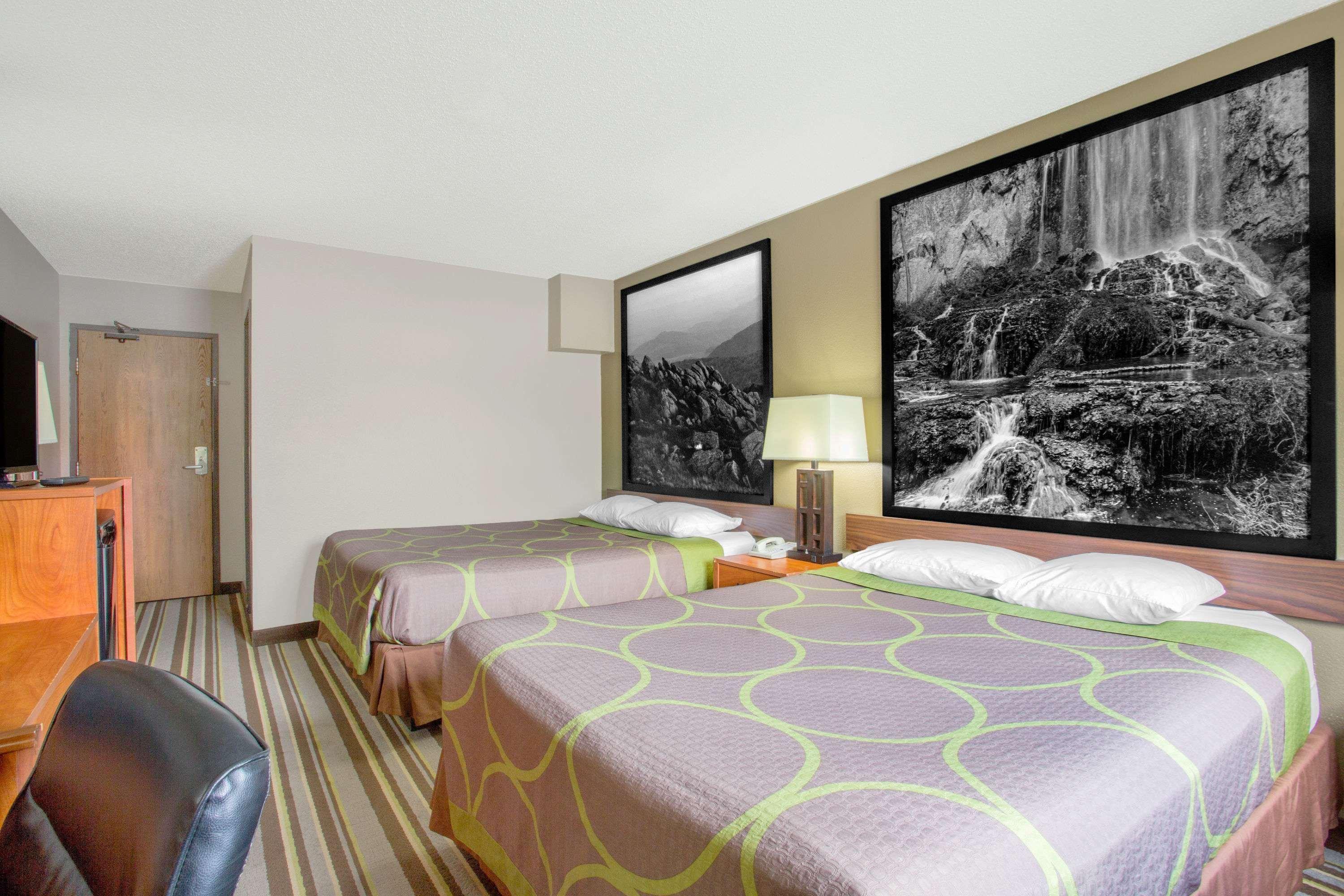 Hotel Super 8 By Wyndham Abingdon Va Esterno foto