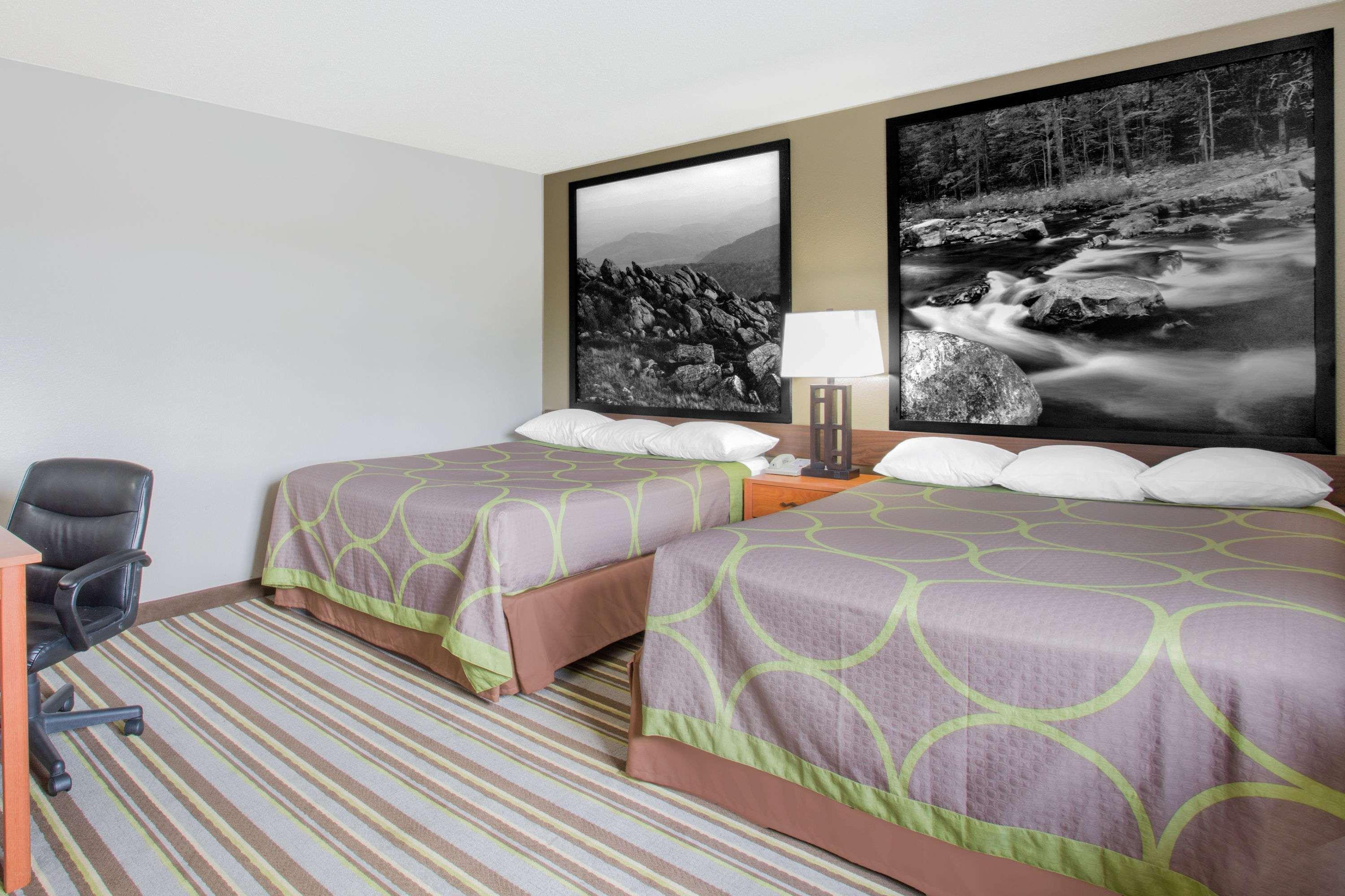 Hotel Super 8 By Wyndham Abingdon Va Esterno foto