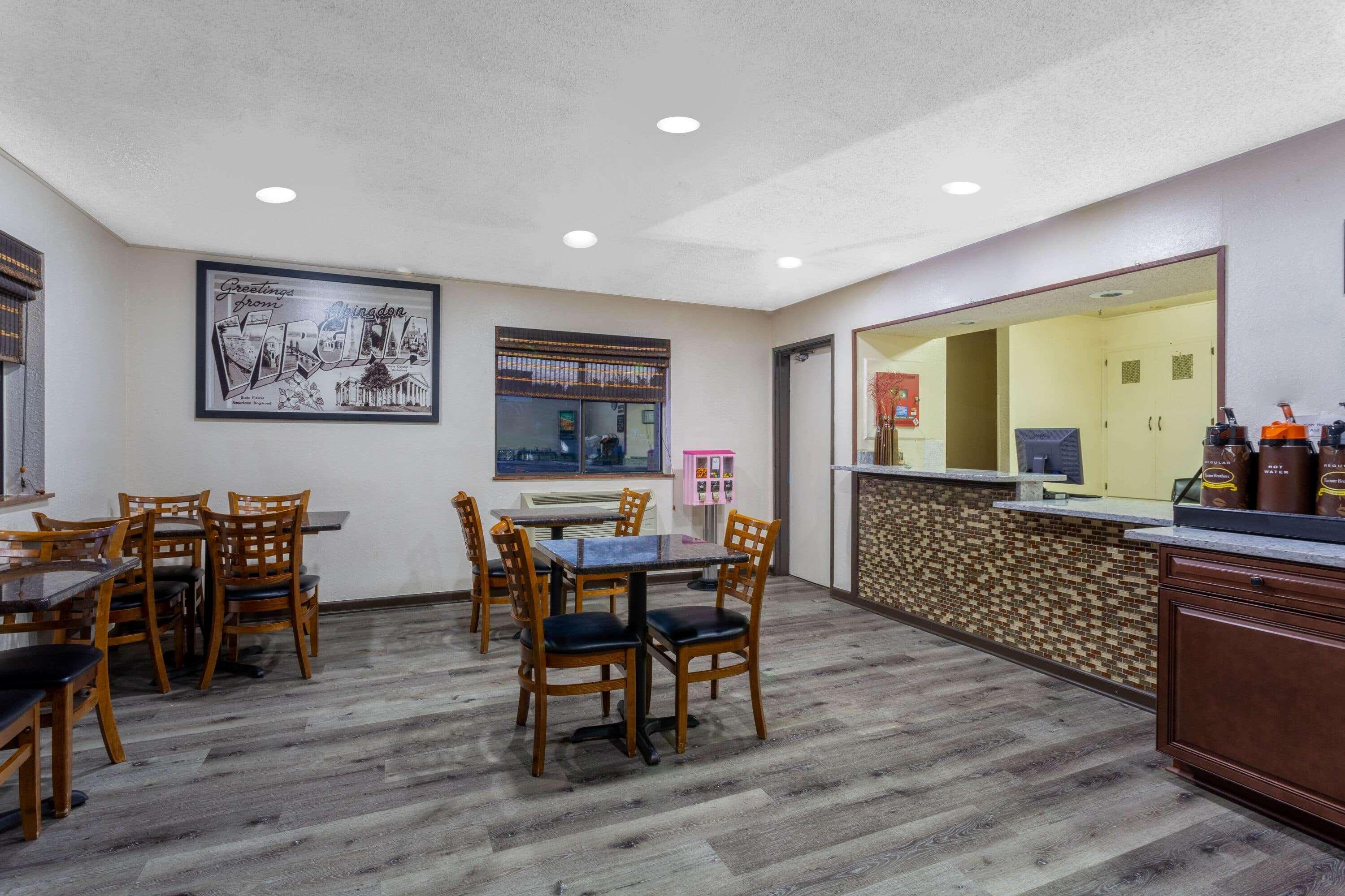 Hotel Super 8 By Wyndham Abingdon Va Esterno foto
